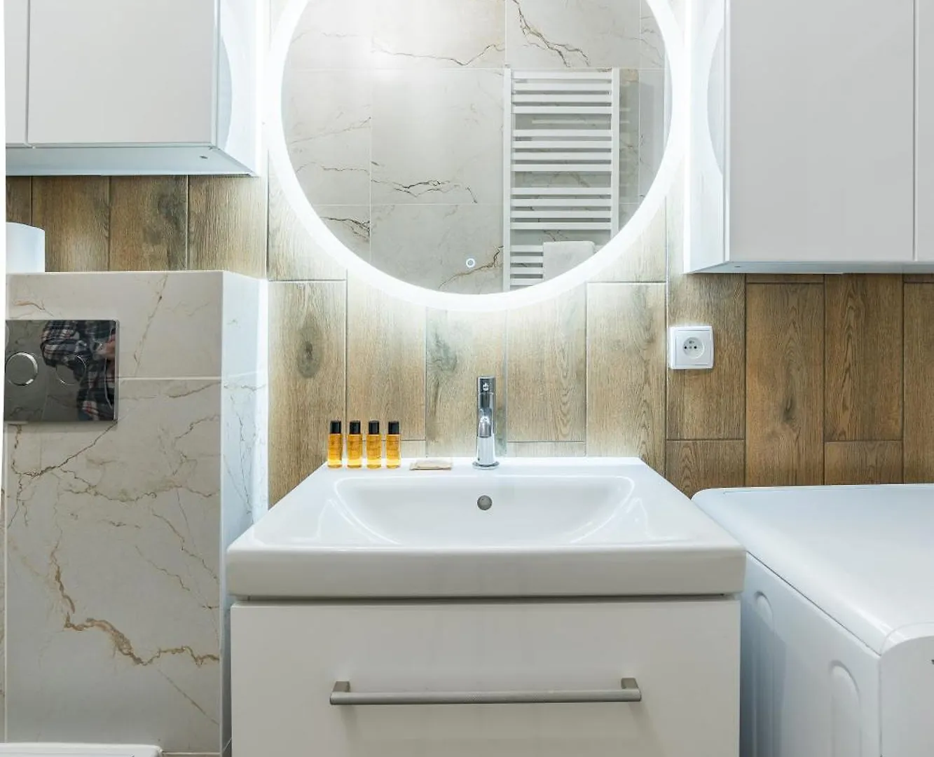 Urban Serenity Wilda Apartment By Bookinghost 波兹南 0*,  波兰
