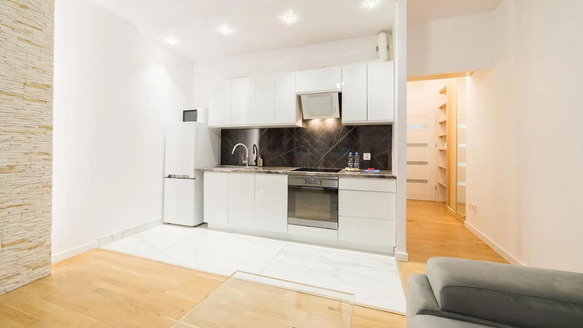 Urban Serenity Wilda Apartment By Bookinghost 波兹南